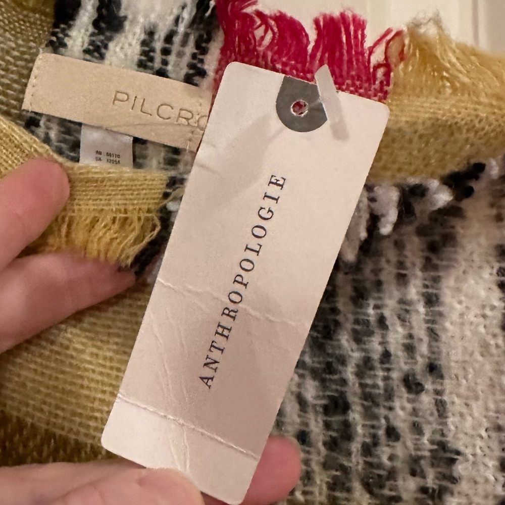 NWTs Anthro “Plaid Blanket Scarf” by Pilcro - Picture 9 of 9